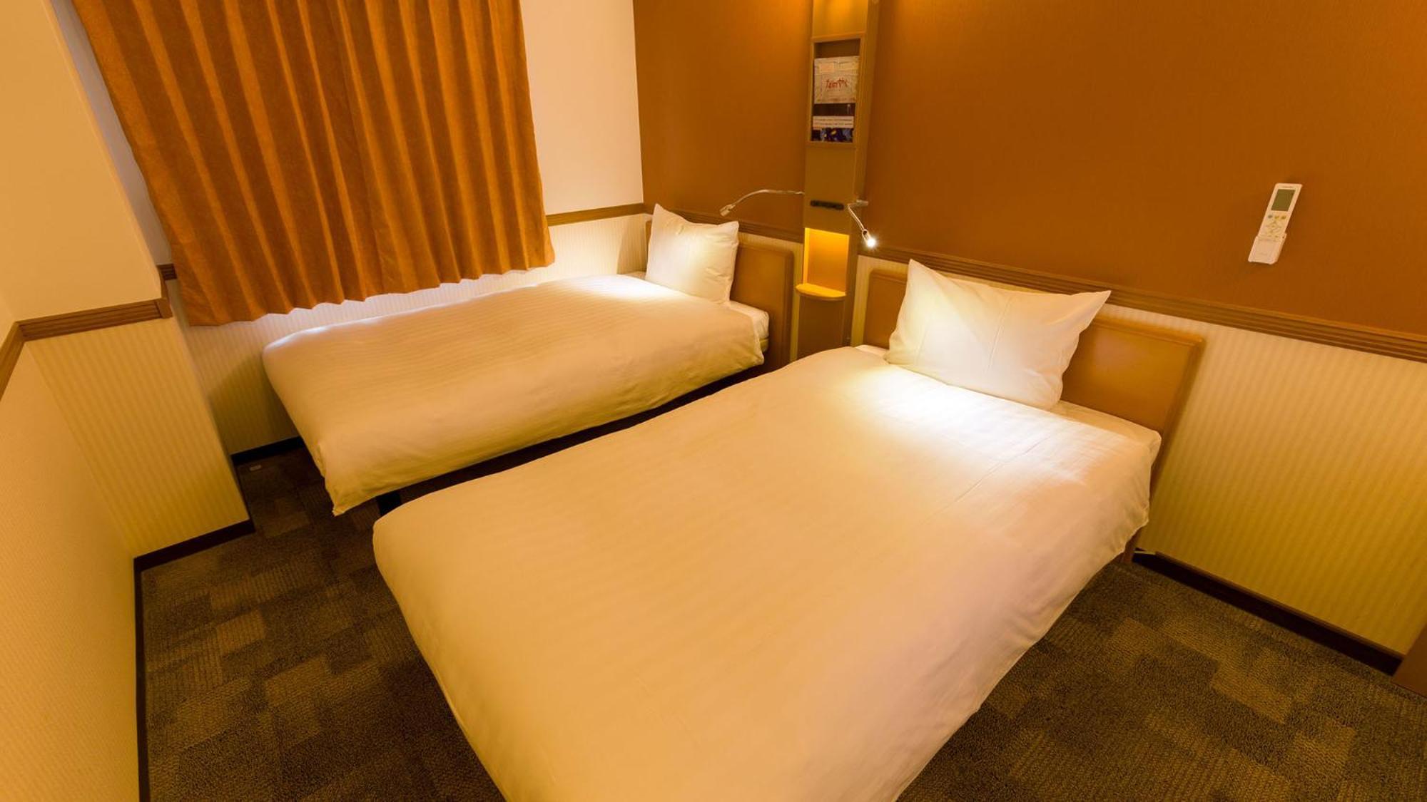 Toyoko Inn Kanazawa-Eki Higashi-Guchi Номер фото